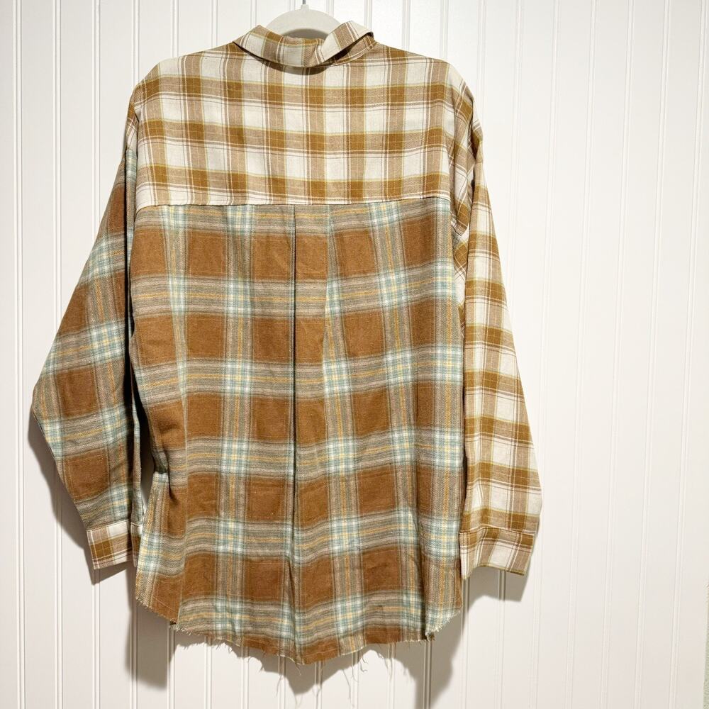 Aemi Co Oversized Fall Plaid Shirt NEW Size Small - Picture 7 of 7